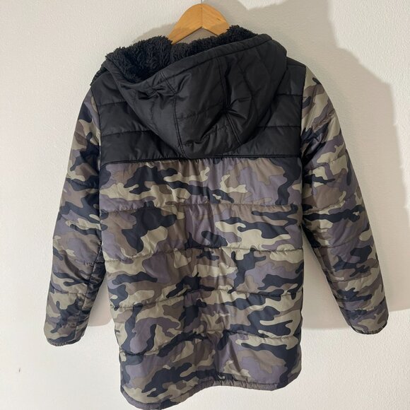 North Face Camo Youth XL Puffer Jacket - Picture 2 of 4